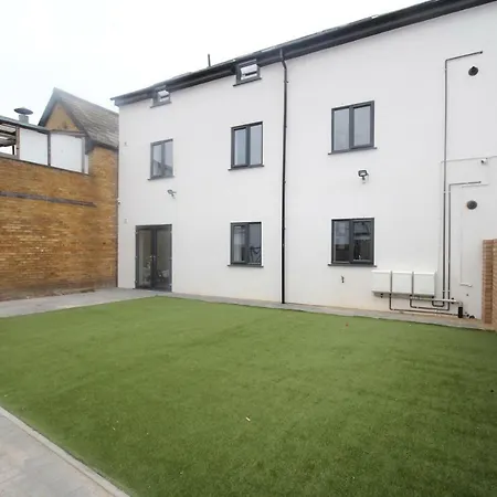 Holden Court Apartments - Apt 3 West Drayton  Exterior photo